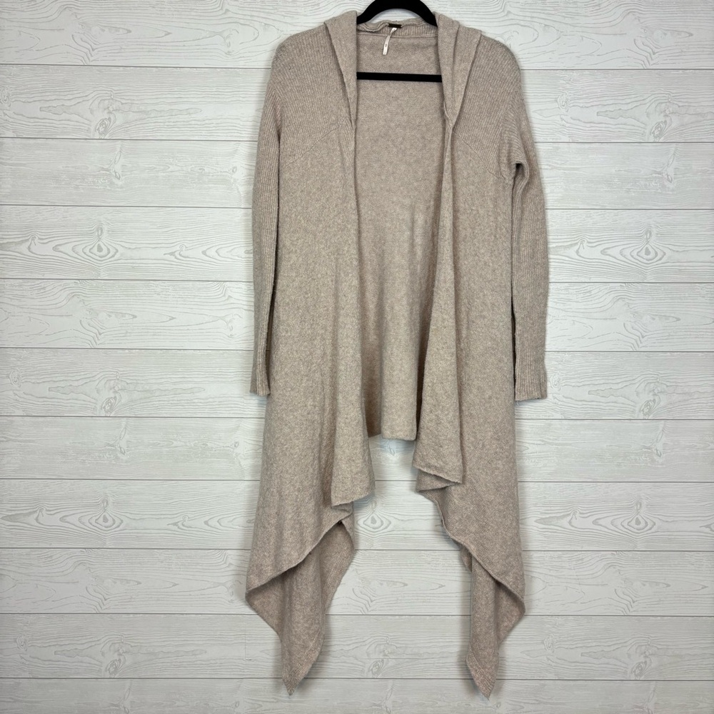 FREE PEOPLE KNIT CARDIGAN SWEATER TAN CREAM SIZE MEDIUM
